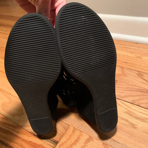 Via Spiga Leather Cutout Wedges - Picture 5 of 5